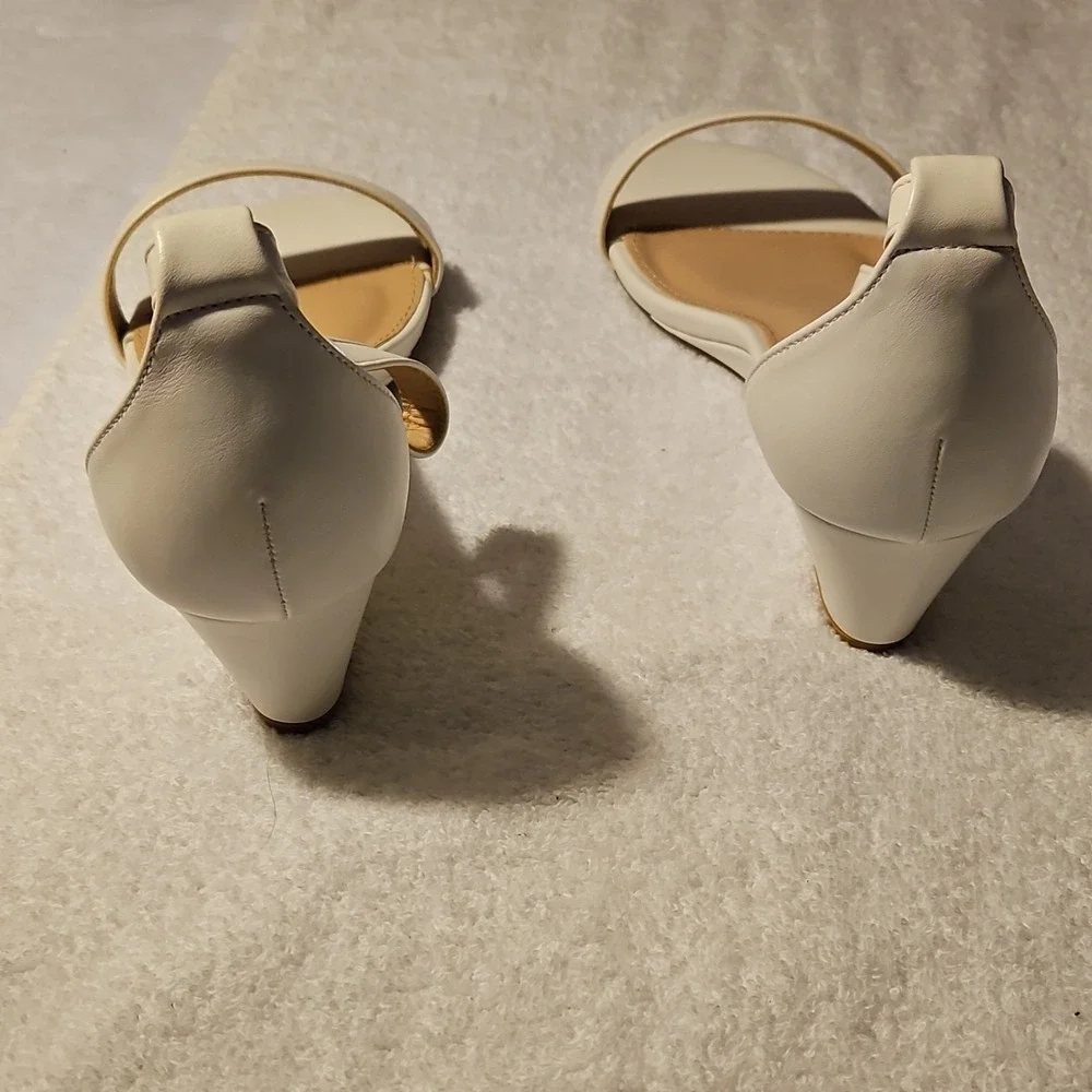 J. Adams White PU Strappy Wedge Ankle Strap Sandals Buckle Women's Size 9‎